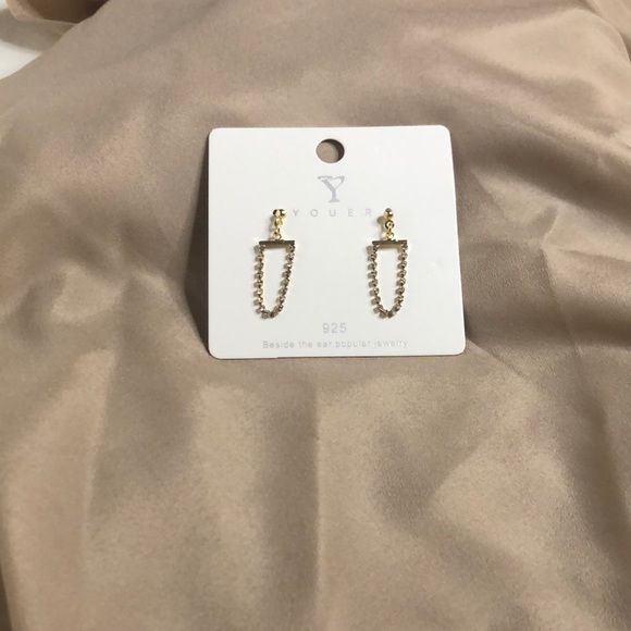 Chain Earrings - Picture 1 of 3